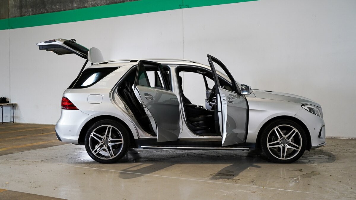 Mercedes Benz Gle-class image 4