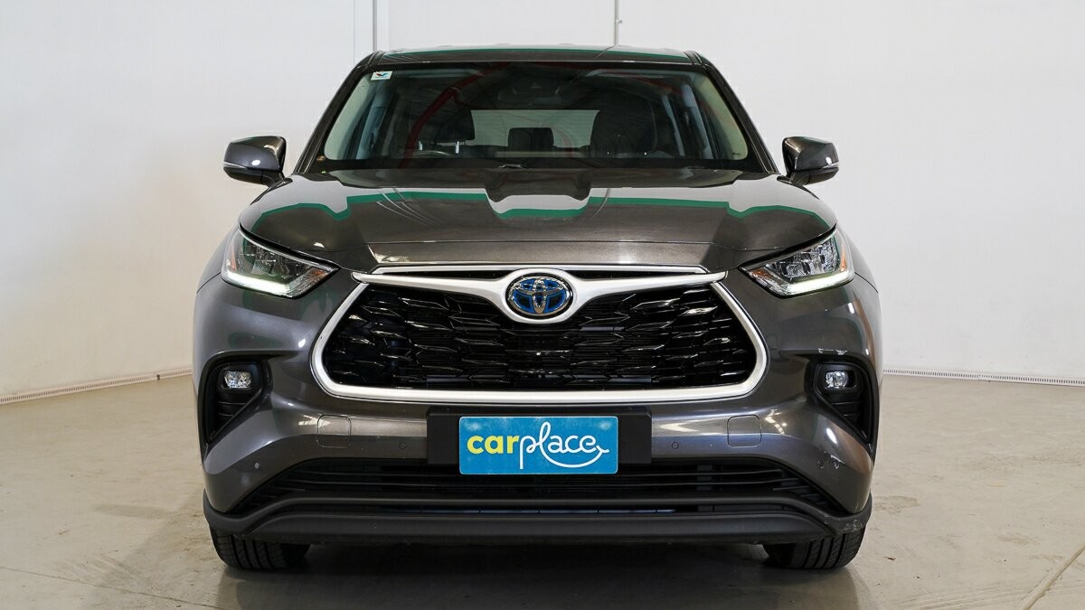 Toyota Kluger image 2