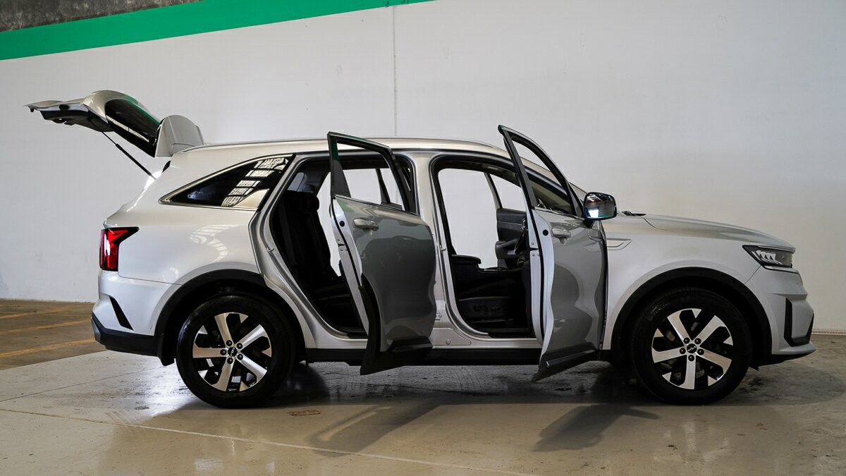 Kia Sorento image 4