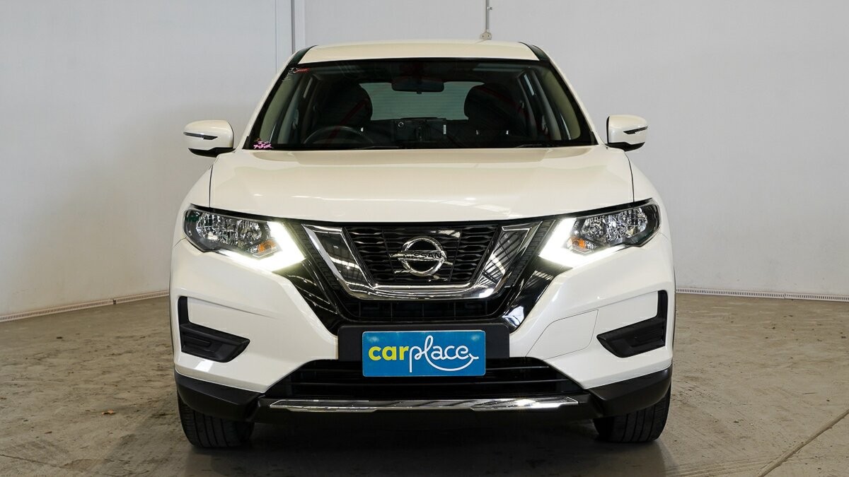 Nissan X-trail image 2