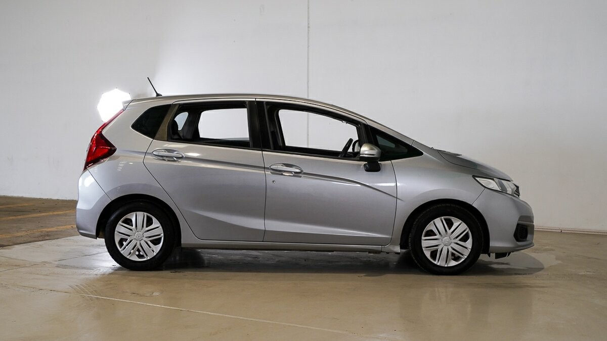 Honda Jazz image 3