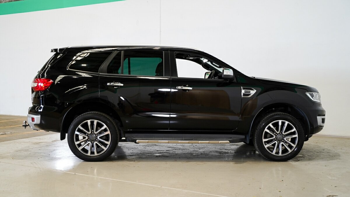 Ford Everest image 3