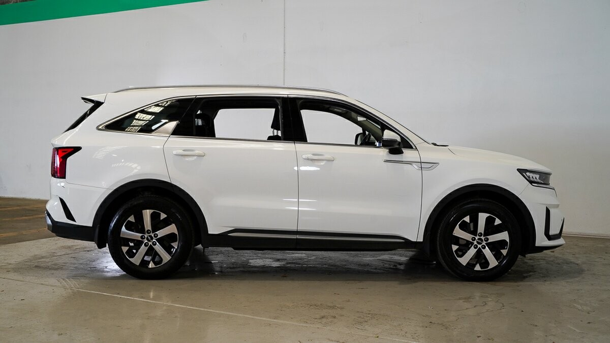 Kia Sorento image 3