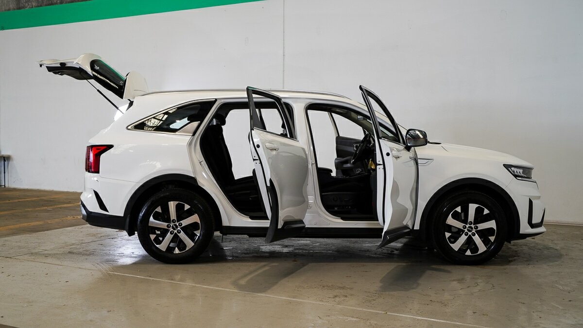 Kia Sorento image 4