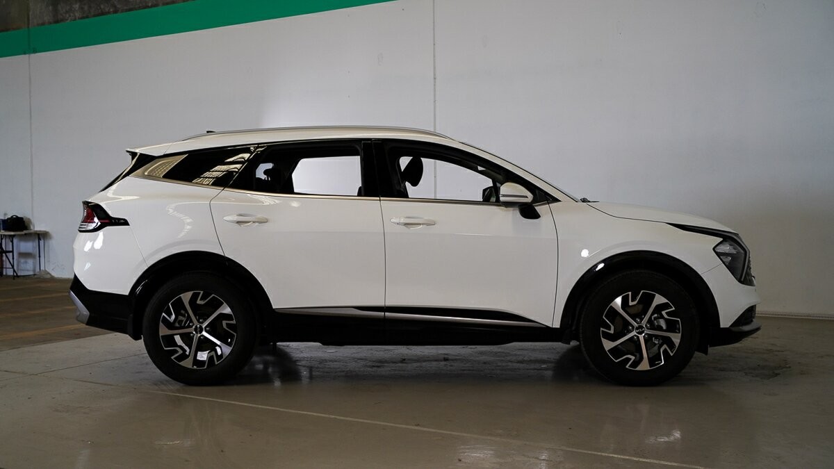 Kia Sportage image 3