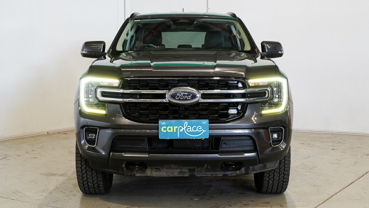 Ford Everest image 2