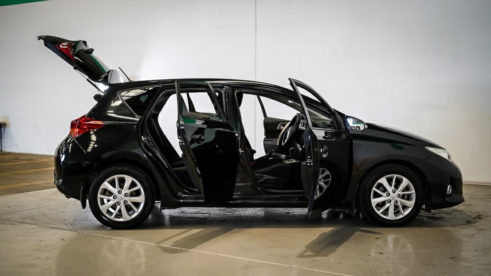 Toyota Corolla image 4