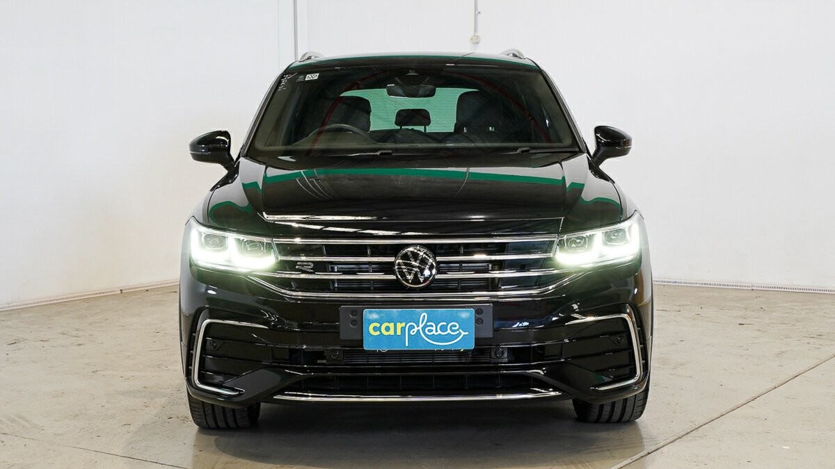 Volkswagen Tiguan image 2