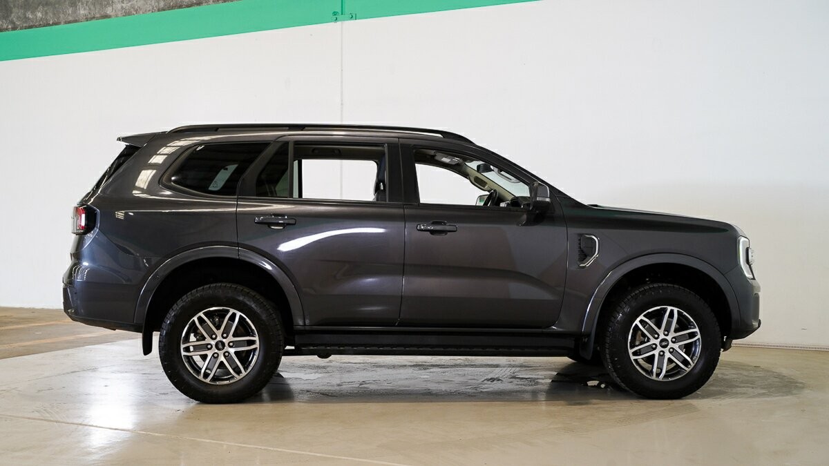 Ford Everest image 3
