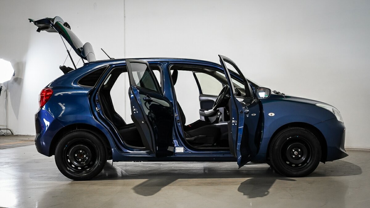 Suzuki Baleno image 4