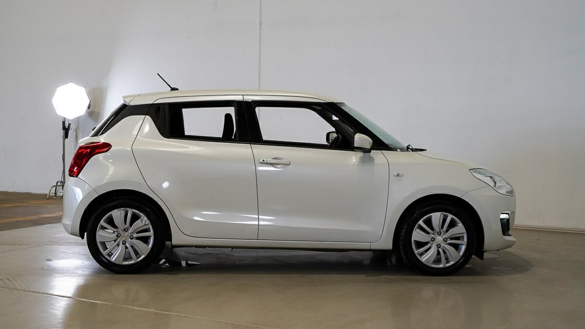 Suzuki Swift image 3