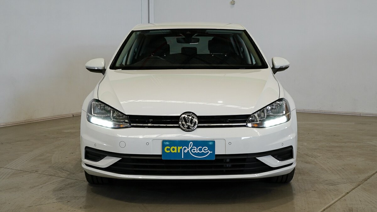 Volkswagen Golf image 2