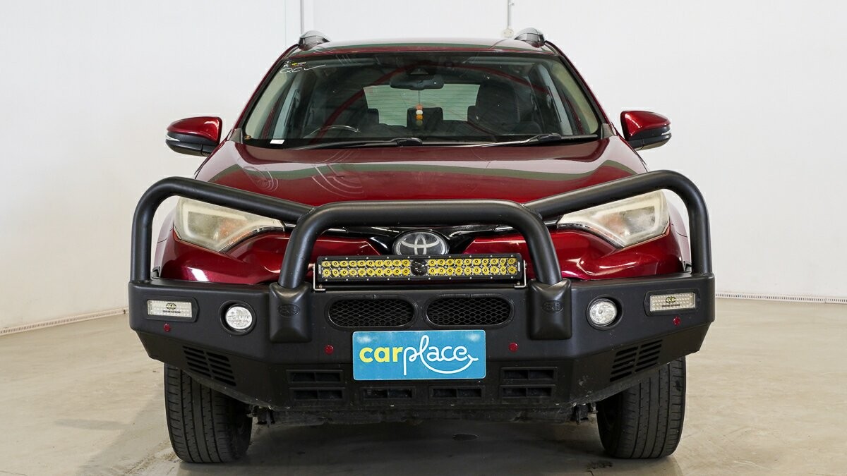 Toyota Rav4 image 2