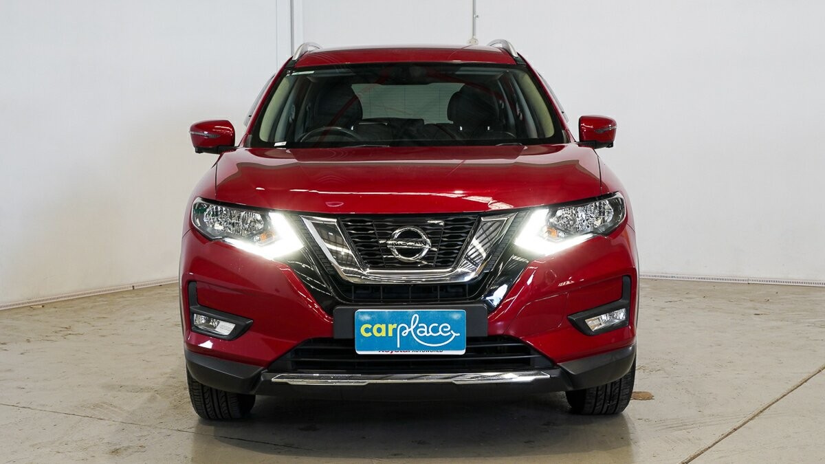 Nissan X-trail image 2