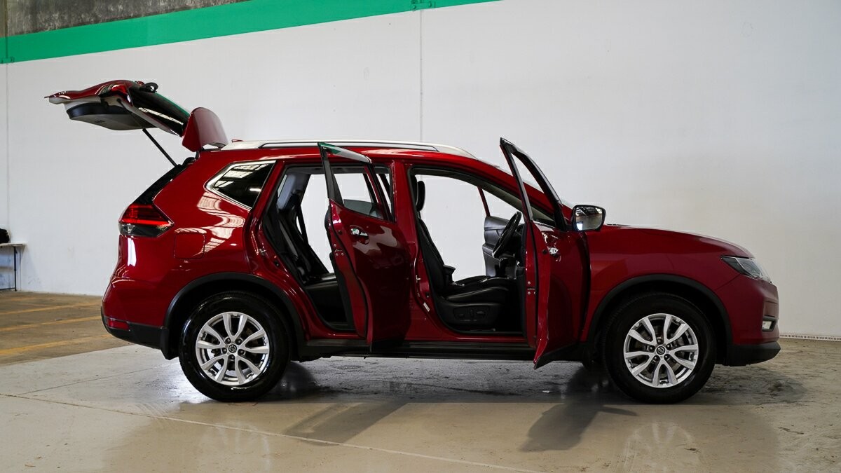 Nissan X-trail image 4