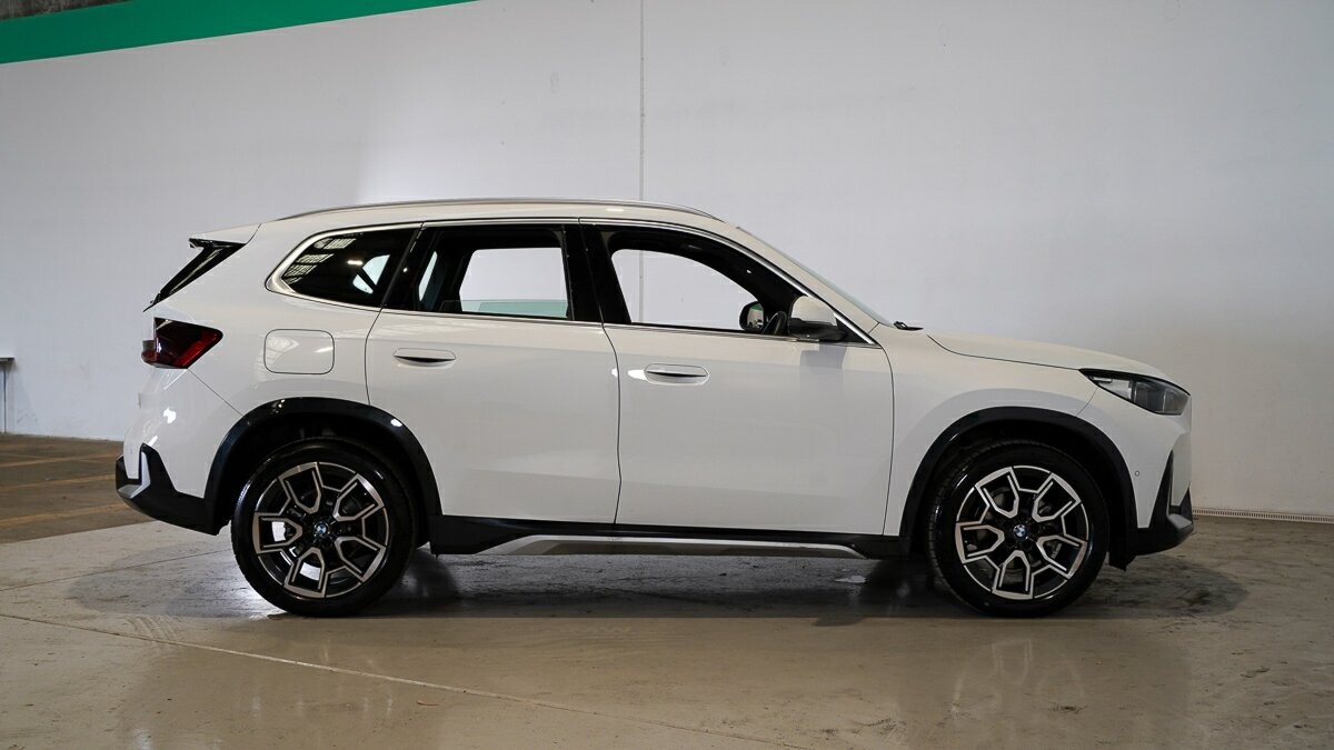 BMW X1 image 3