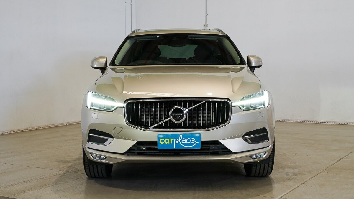 Volvo Xc60 image 2