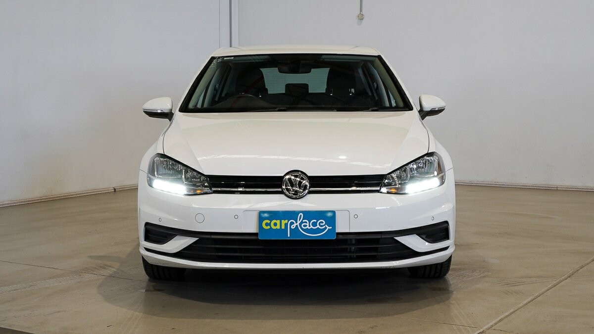 Volkswagen Golf image 2
