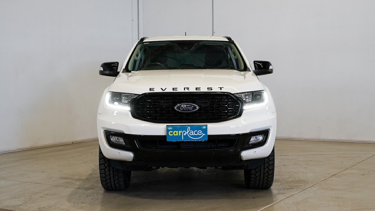 Ford Everest image 2