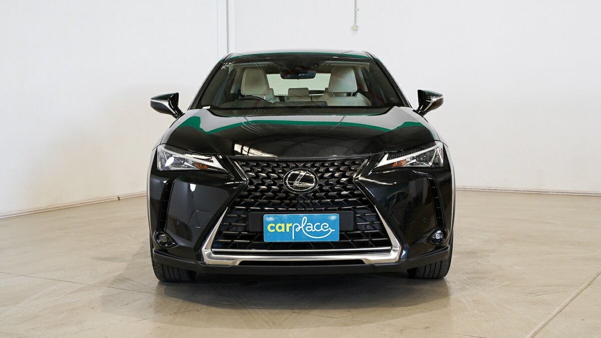 Lexus Ux image 2