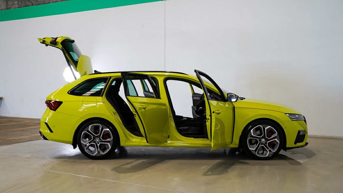 Skoda Octavia image 4