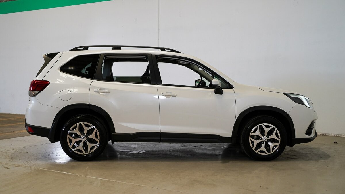 Subaru Forester image 2