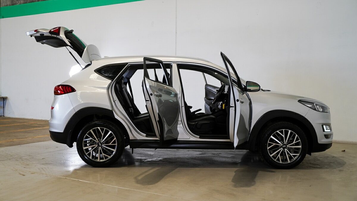 Hyundai Tucson image 4