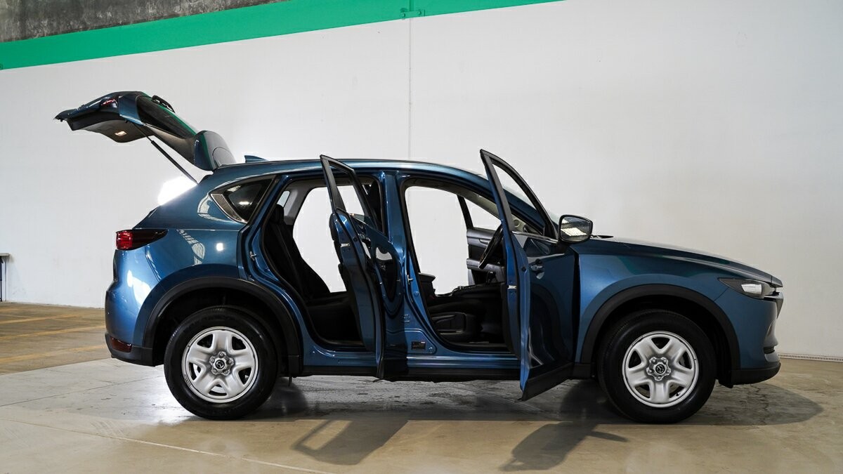 Mazda Cx-5 image 4