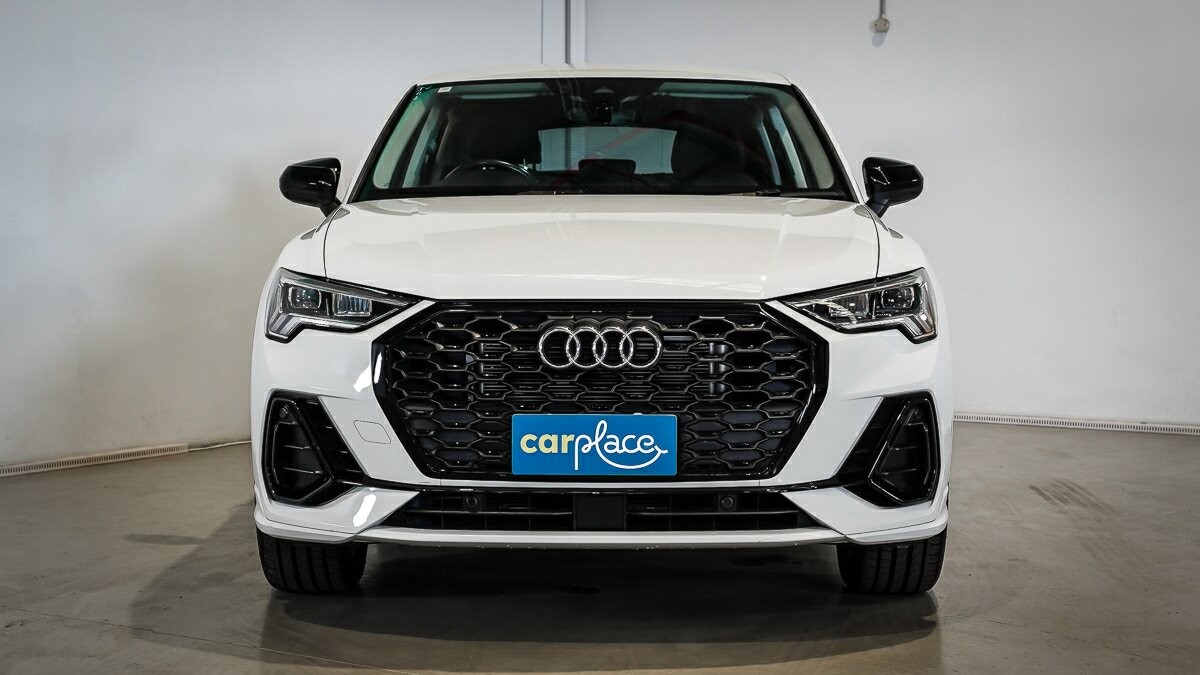 Audi Q3 image 2