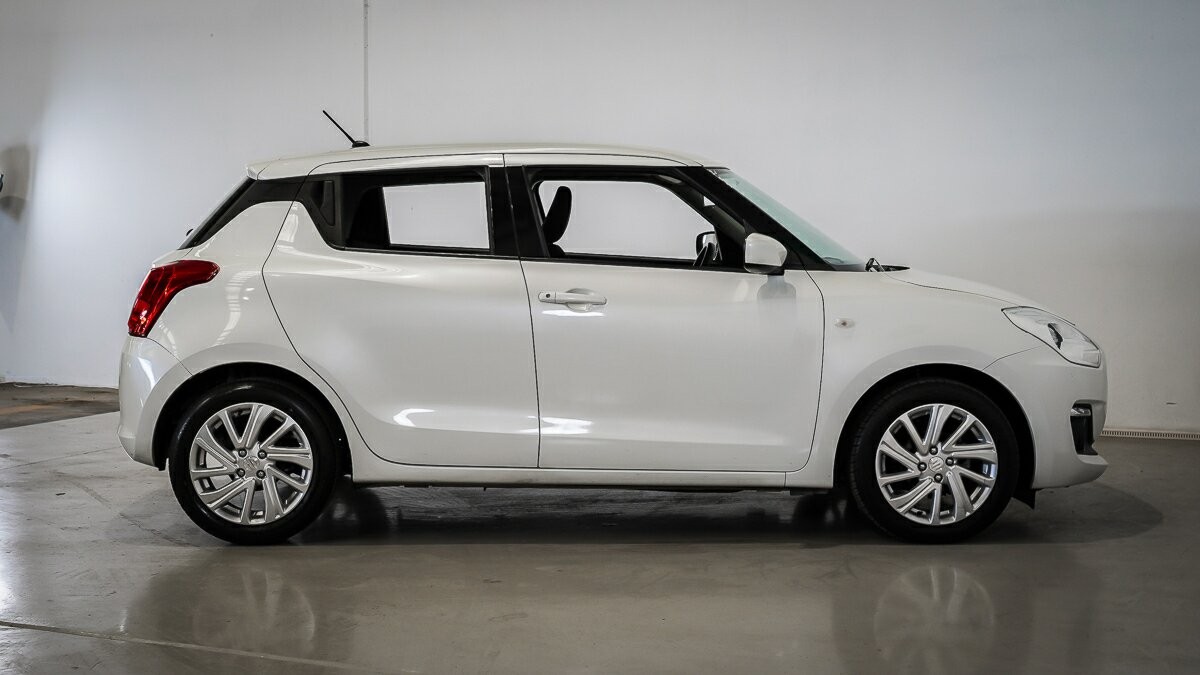 Suzuki Swift image 3