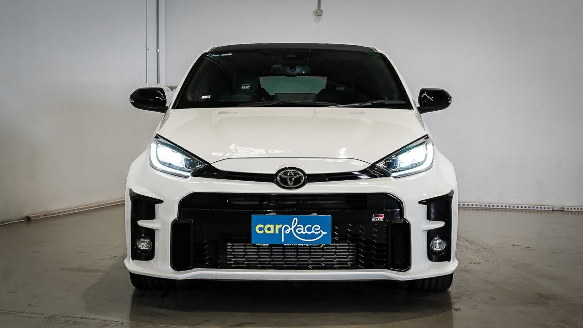 Toyota Yaris image 2