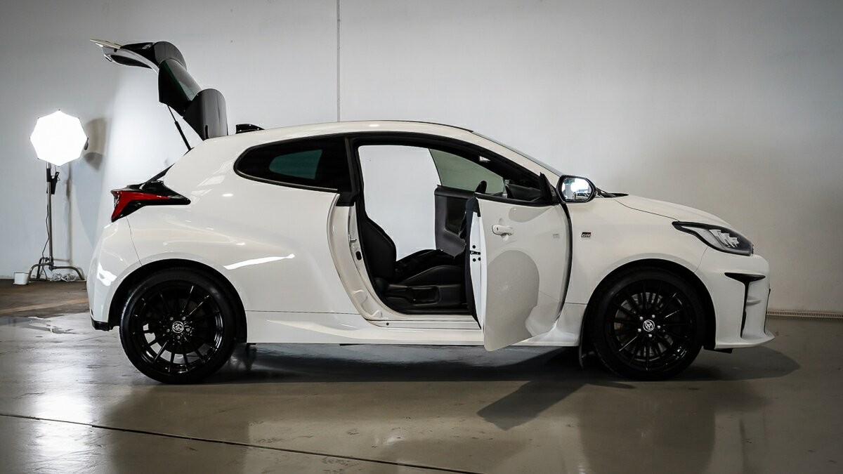 Toyota Yaris image 4