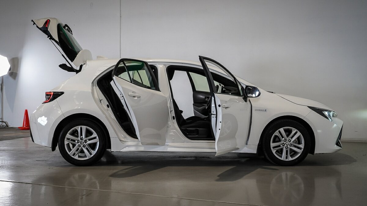 Toyota Corolla image 4