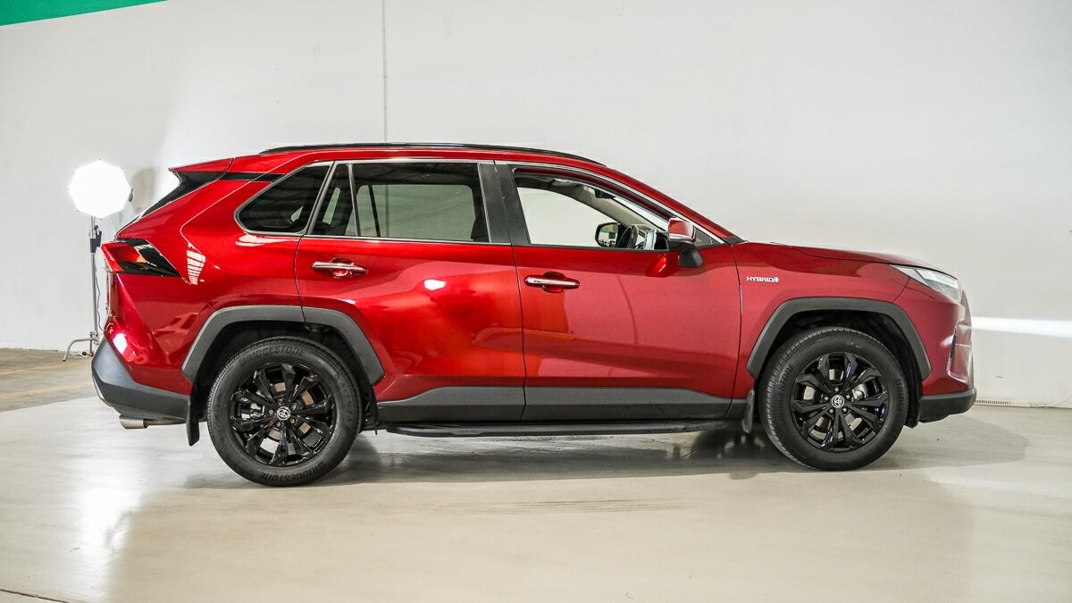 Toyota Rav4 image 3