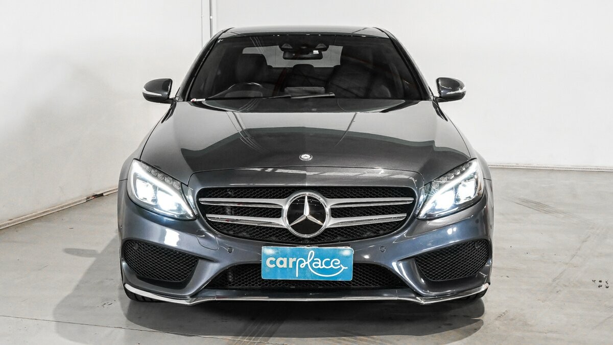 Mercedes Benz C-class image 2