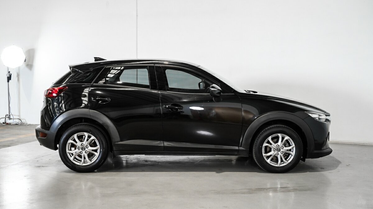 Mazda Cx-3 image 3