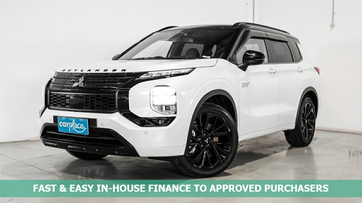 Mitsubishi Outlander image 1