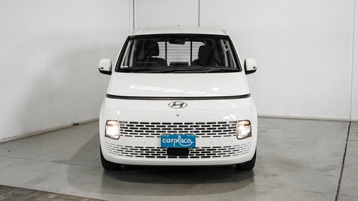 Hyundai Staria Load image 2