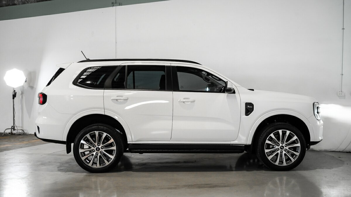 Ford Everest image 3