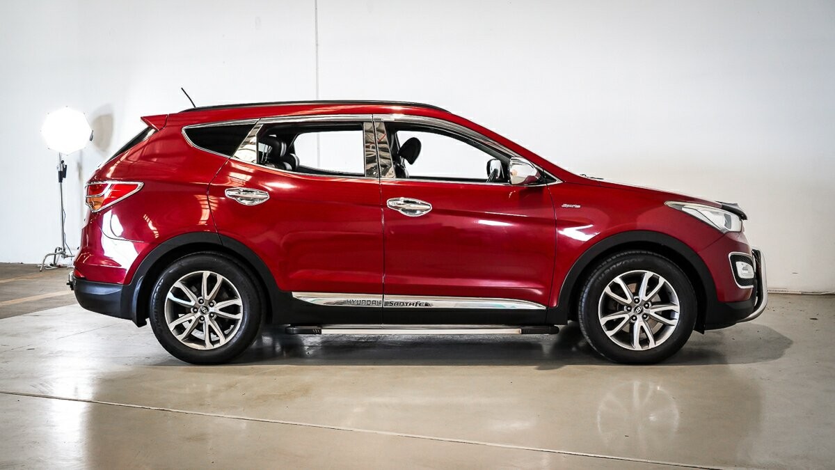 Hyundai Santa Fe image 3