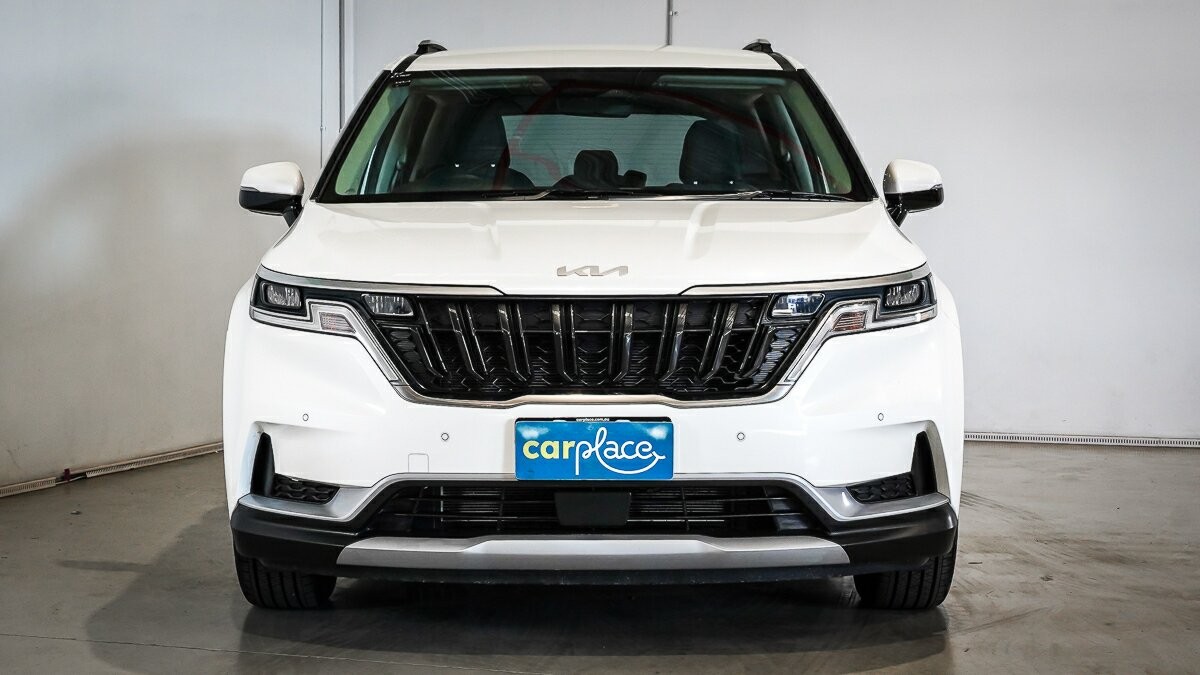 Kia Carnival image 2