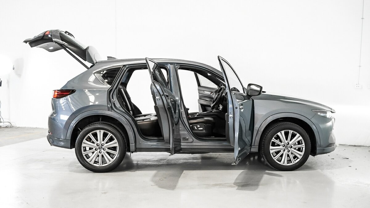 Mazda Cx-5 image 4