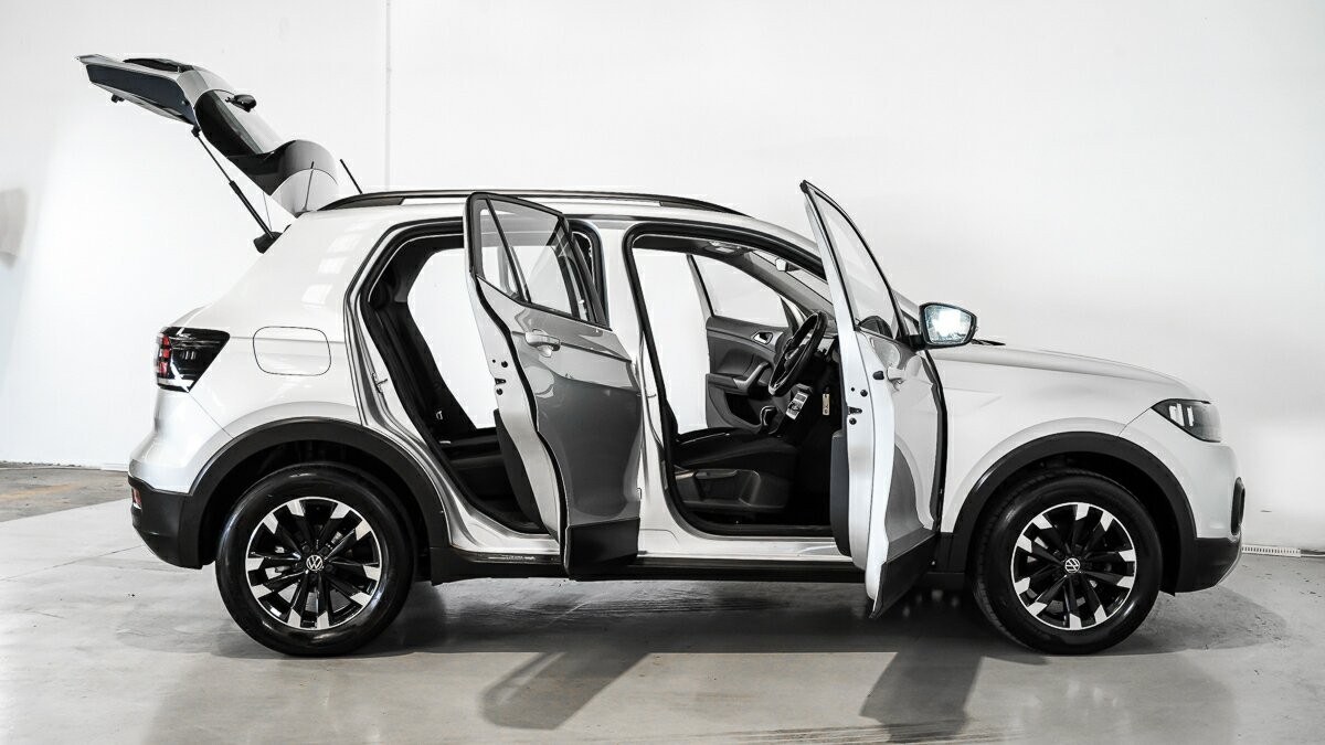 Volkswagen T-cross image 4