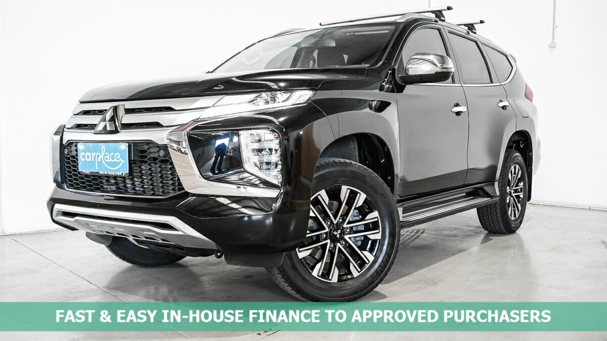 Mitsubishi Pajero Sport image 1