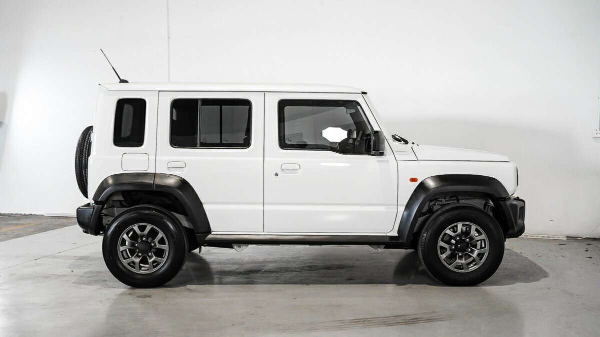Suzuki Jimny image 3
