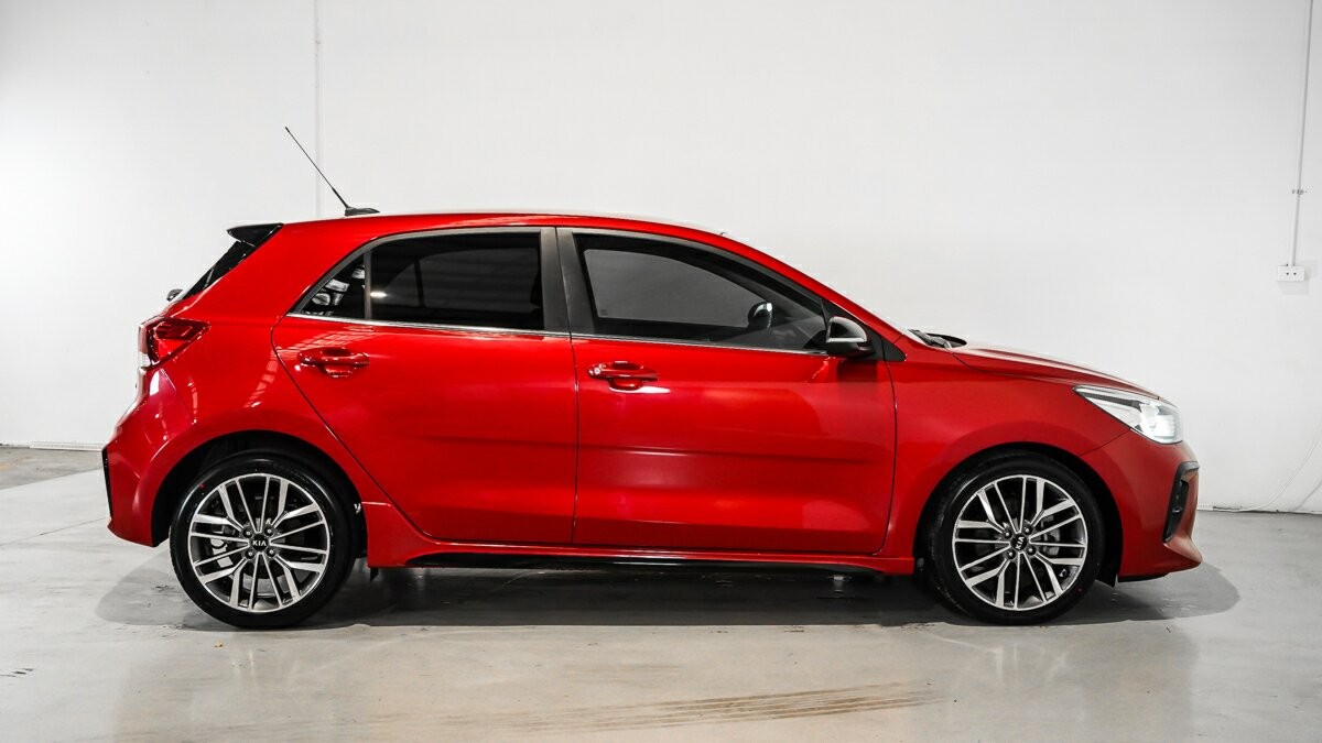 Kia Rio image 3