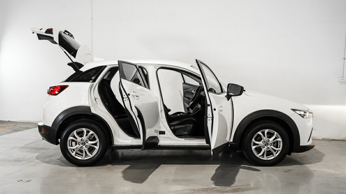 Mazda Cx-3 image 4