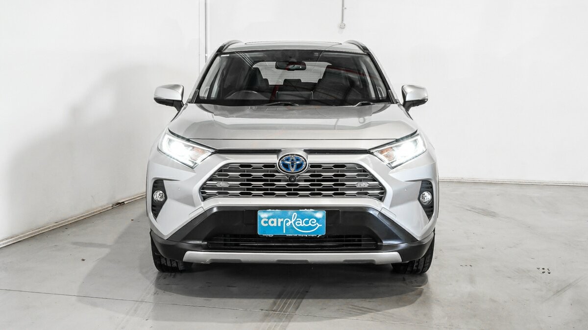 Toyota Rav4 image 2