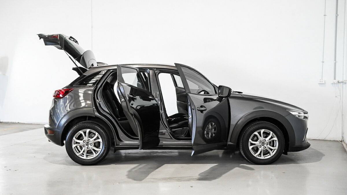 Mazda Cx-3 image 4