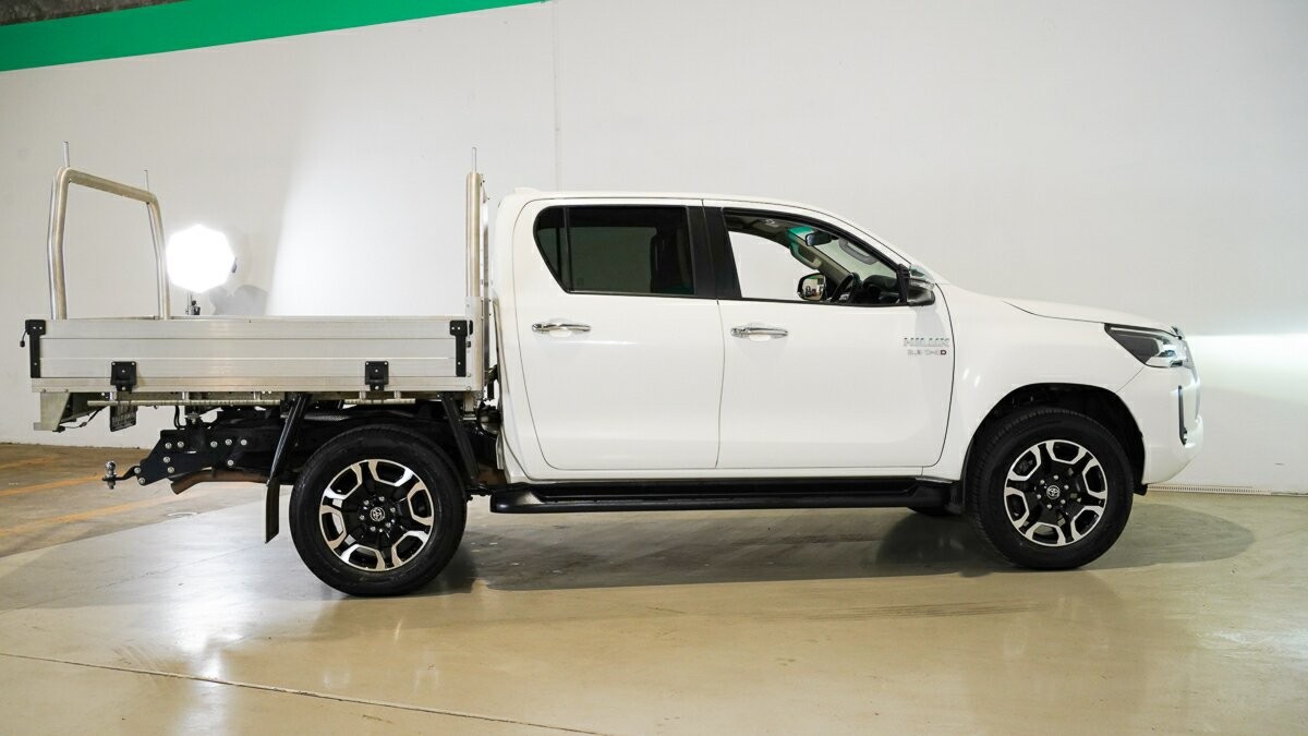 Toyota Hilux image 3